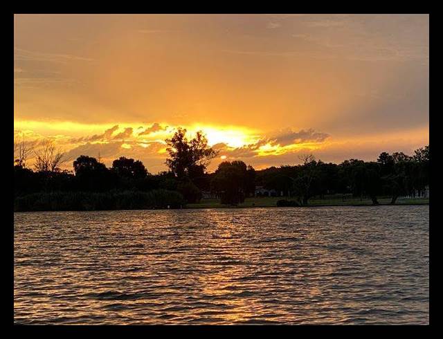 8 BEDROOM HOUSE FOR SALE IN VAN RIEBEECK PARK